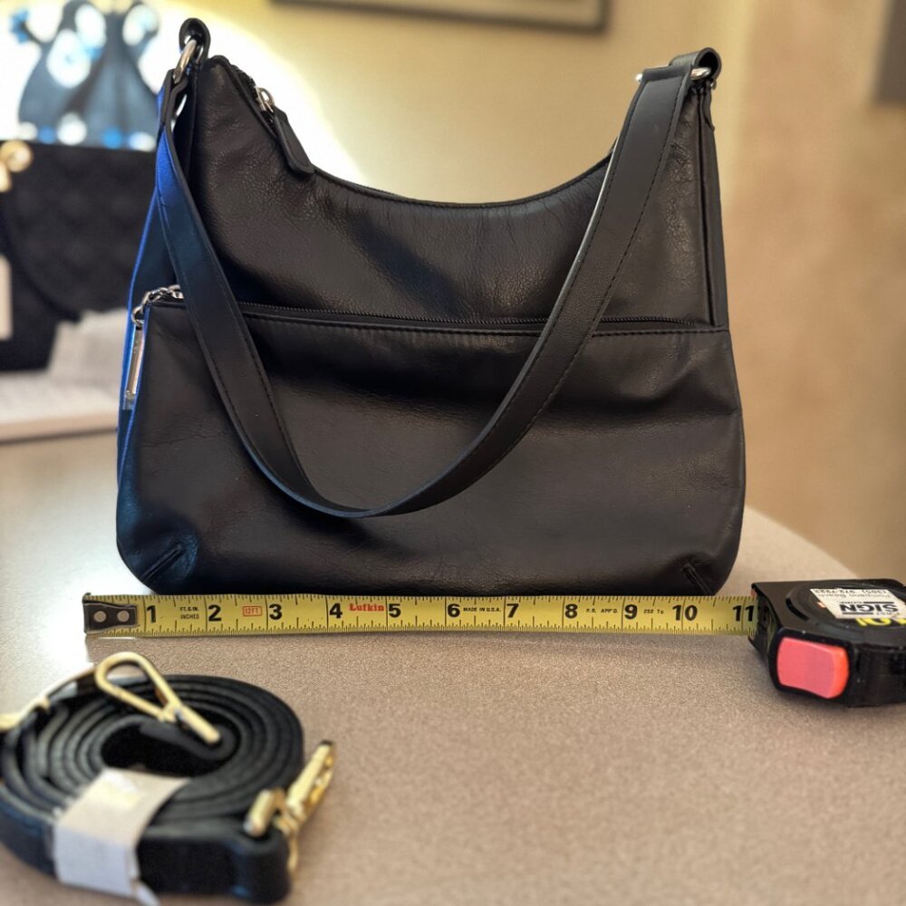 Giani Bernini black leather shoulder bag (#103) - Picture 3 of 5